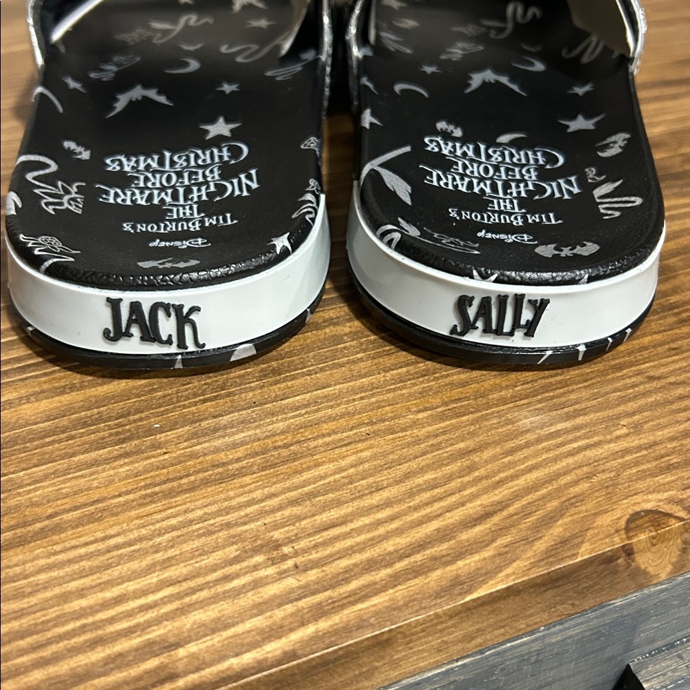 NWT The Nightmare Before Christmas Slide Sandals size 7 - Picture 7 of 7